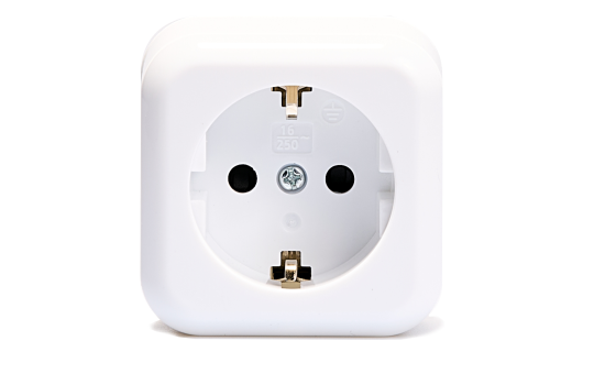 Schutzkontakt-Steckdose McPower ''Finery'', 250V/16A, AP, Einsteckschutz, weiß