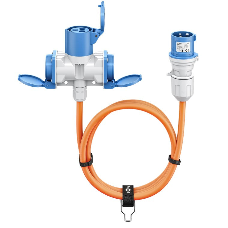 goobay CEE-Adapterkabel für Wohnwagen 1,5 m CEE-Stecker auf 1 x CEE-Buchse und 2 x Schutzkontaktsteckdose, IP 44, Kabel für Camping, Wohnmobil und Baustelle