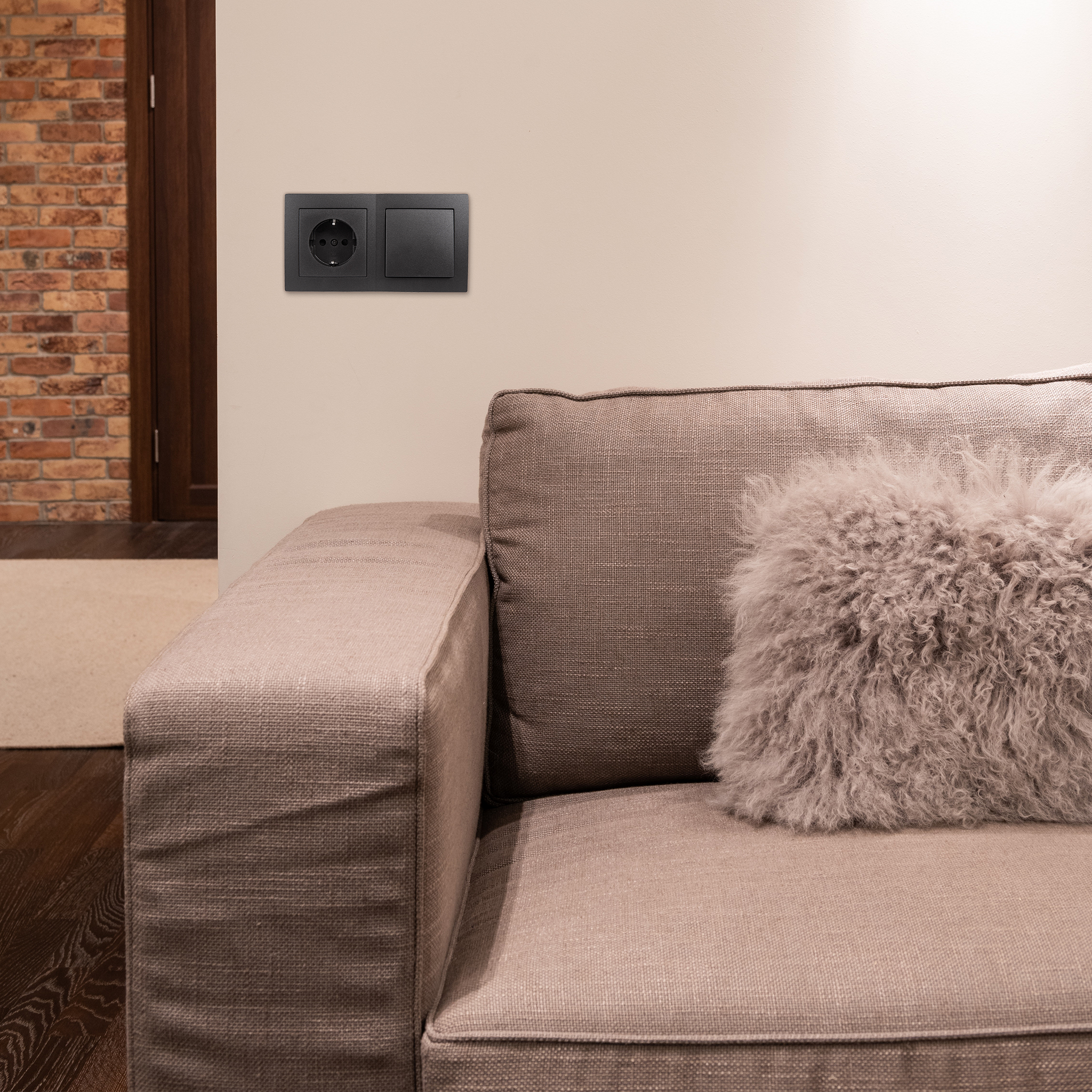 McPower Steckdosen Set | Flair | Tür 2-Fach Profi | 3-teilig, Wandsteckdose mit Lichtschalter, Klemmanschluss dunkelgrau anthrazit, matt