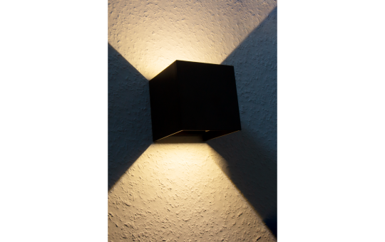 LED Wandleuchte für Innen und Außen | LW-107 | IP54, 2x3W, warmweißes Licht, 3000K, schwarz